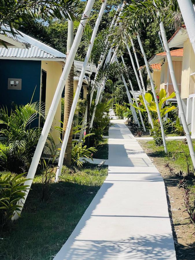 Готель Grand Park Manuel Antonio - Adults Only Екстер'єр фото