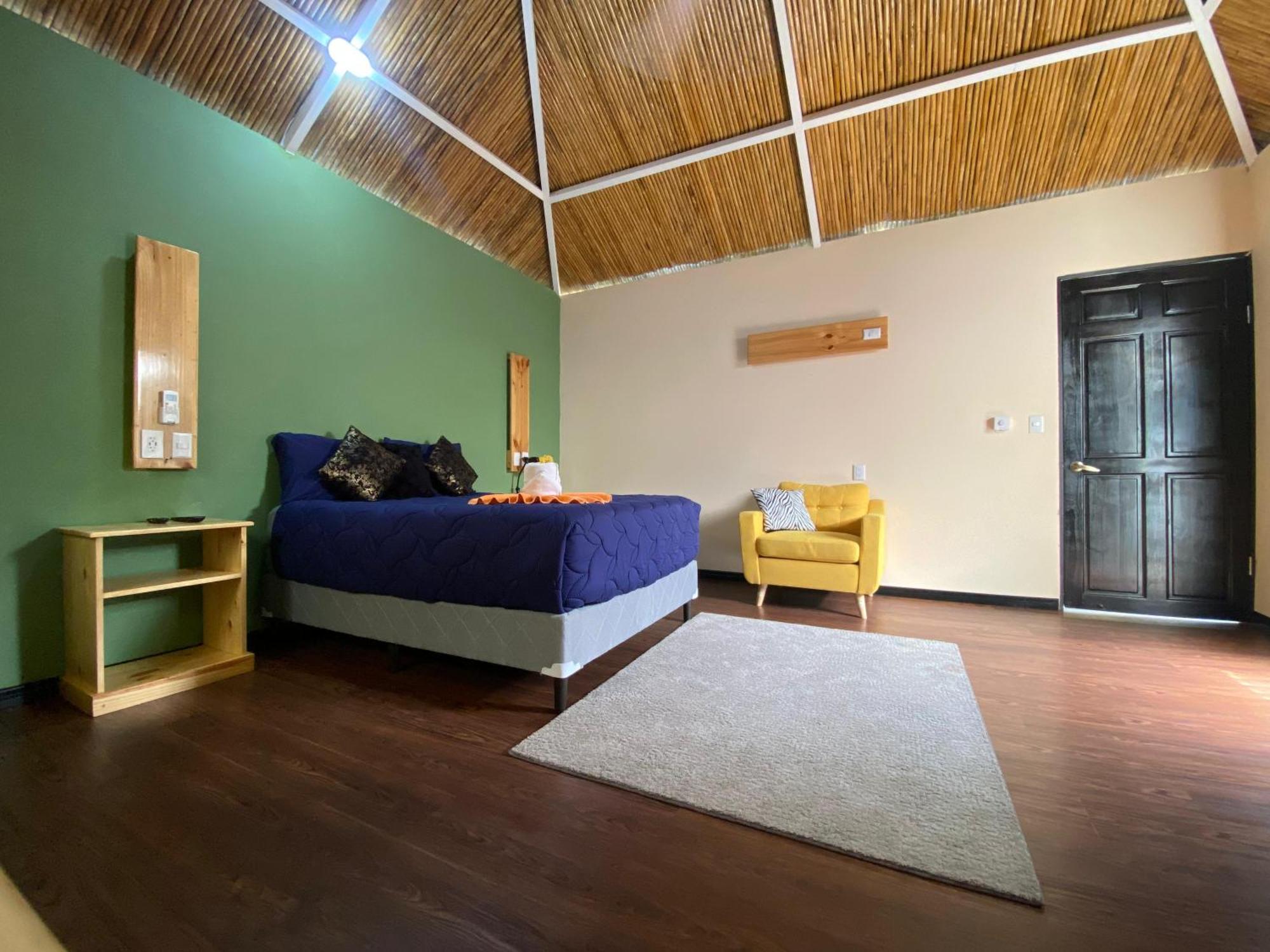 Готель Grand Park Manuel Antonio - Adults Only Екстер'єр фото