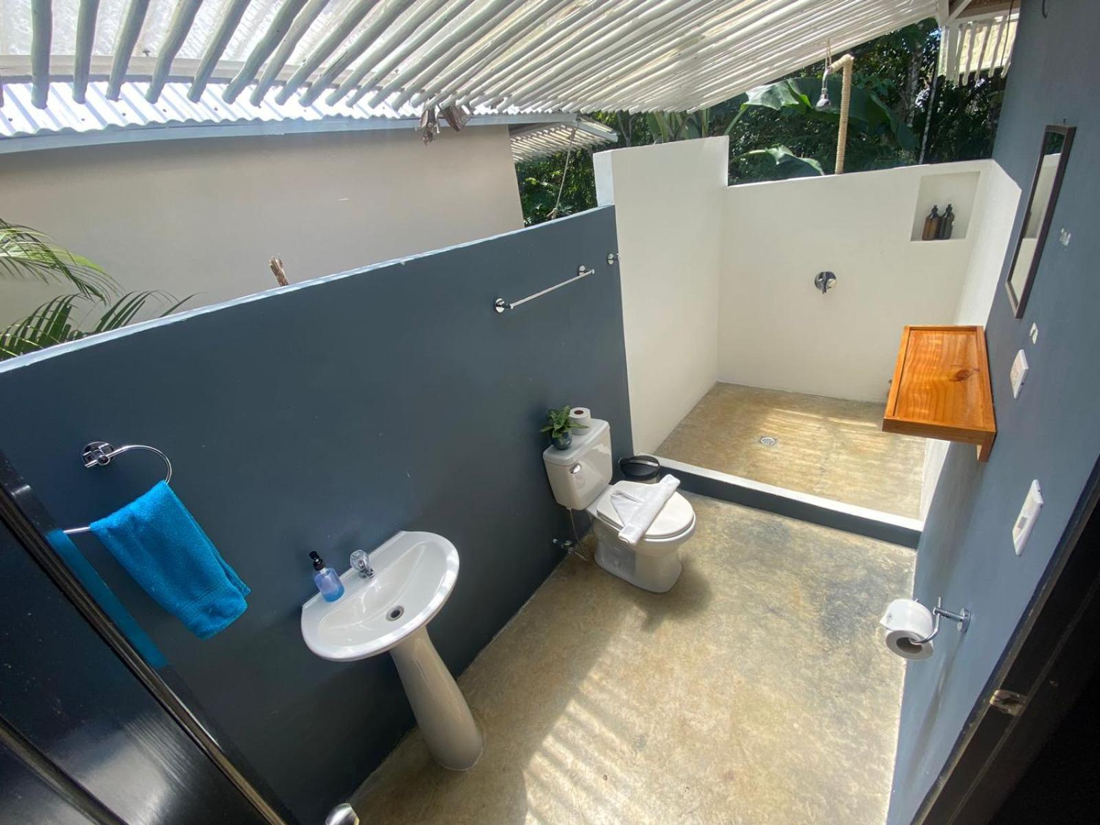 Готель Grand Park Manuel Antonio - Adults Only Екстер'єр фото
