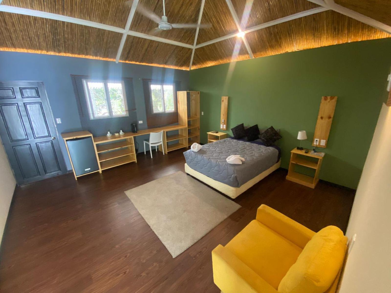Готель Grand Park Manuel Antonio - Adults Only Екстер'єр фото