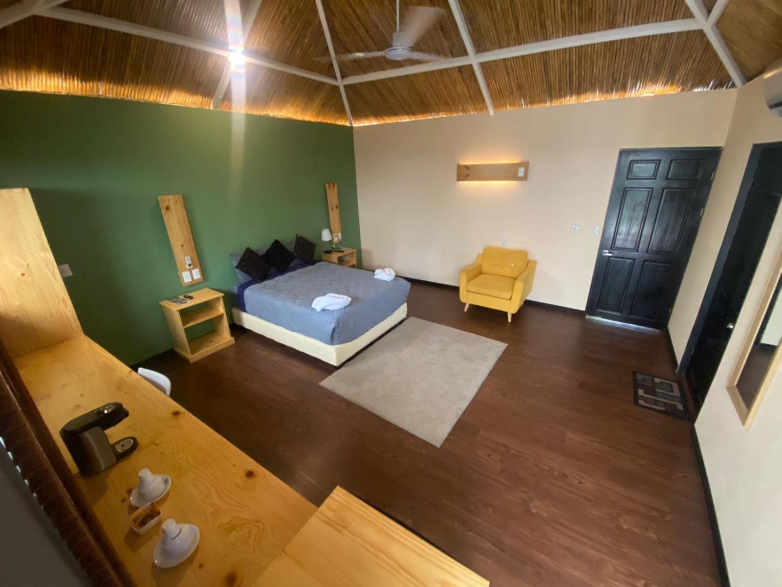 Готель Grand Park Manuel Antonio - Adults Only Екстер'єр фото