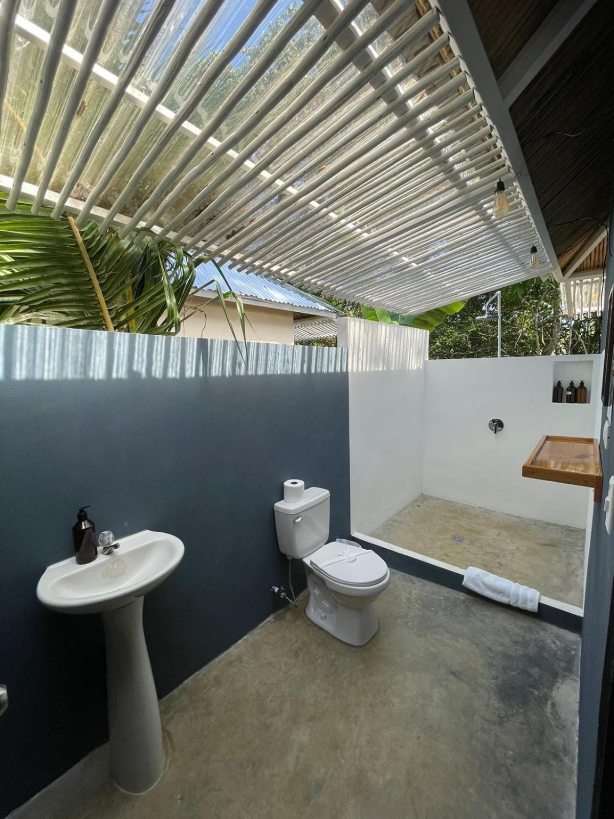 Готель Grand Park Manuel Antonio - Adults Only Екстер'єр фото