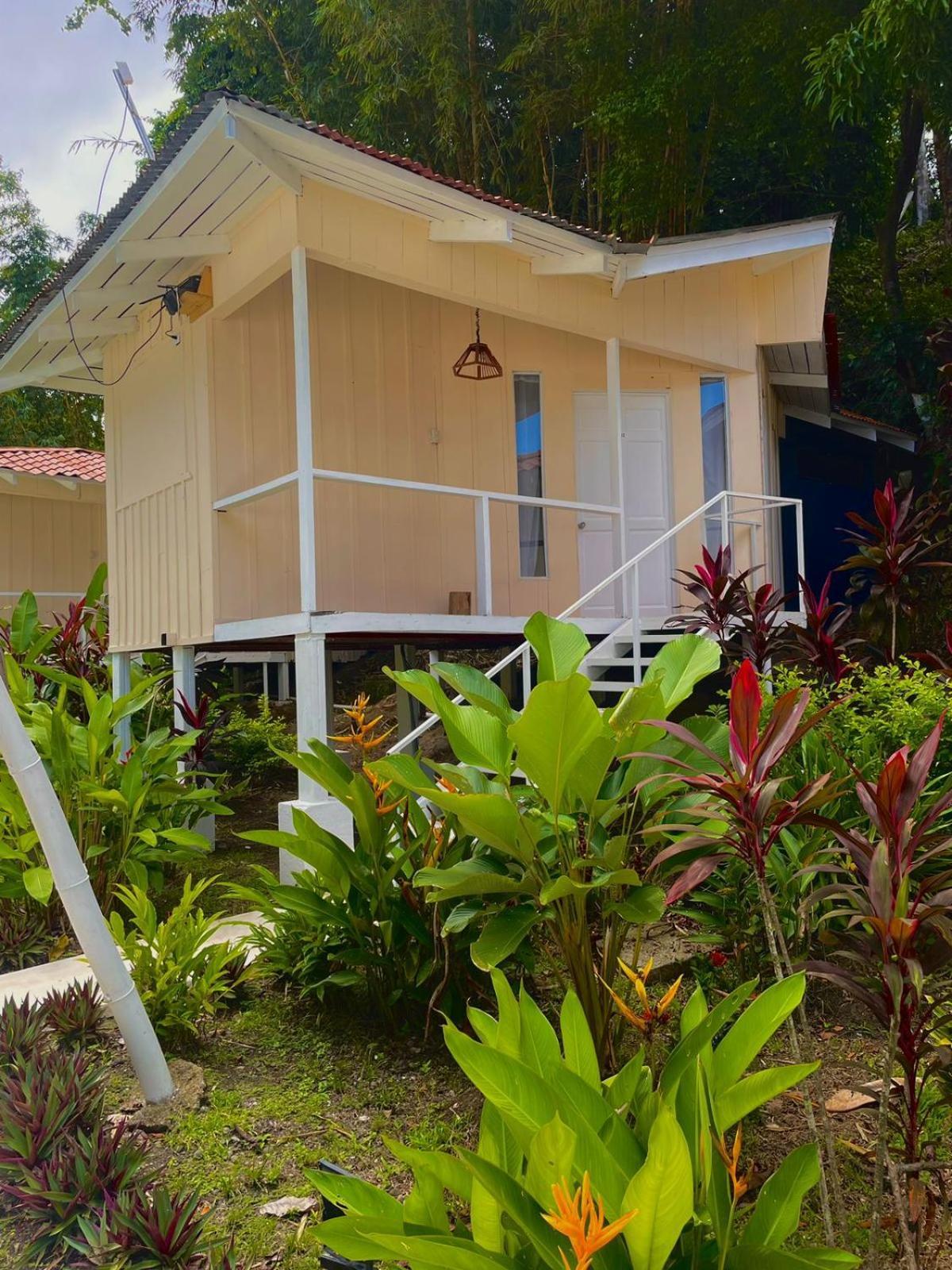 Готель Grand Park Manuel Antonio - Adults Only Екстер'єр фото