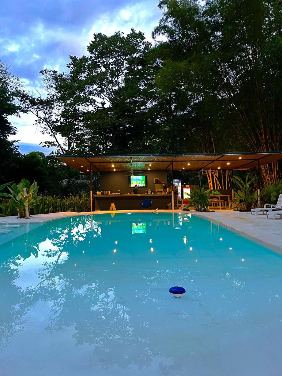 Готель Grand Park Manuel Antonio - Adults Only Екстер'єр фото