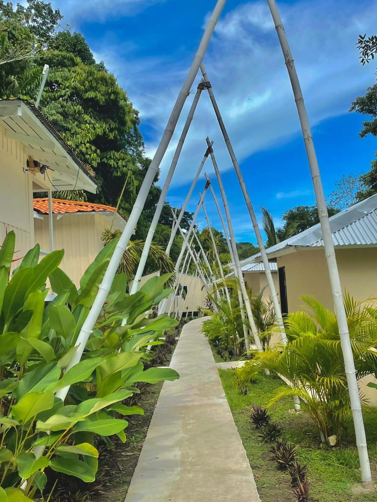 Готель Grand Park Manuel Antonio - Adults Only Екстер'єр фото