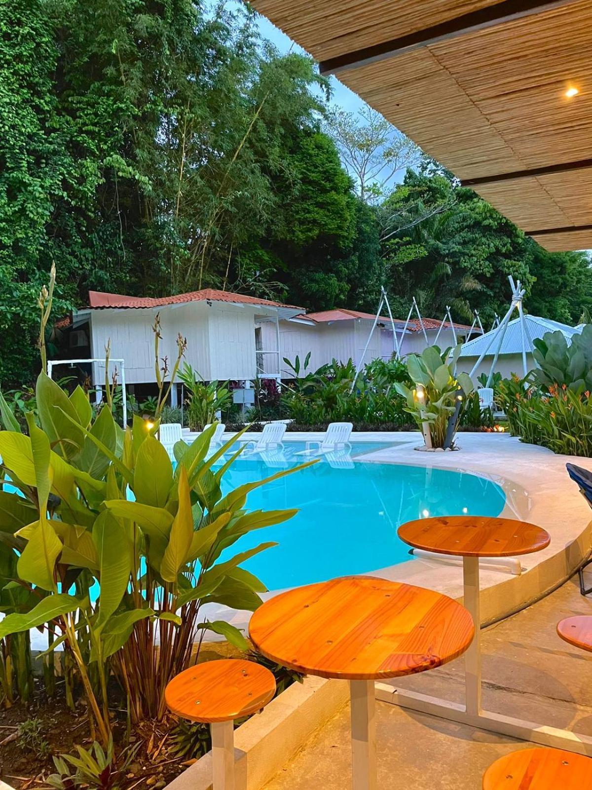Готель Grand Park Manuel Antonio - Adults Only Екстер'єр фото